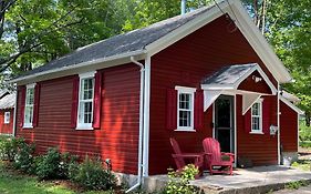 Schoolhouse No. 11 * Hudson Valley Upstate Getaway